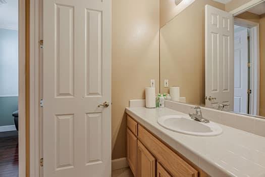 2557 Bentley Ridge Drive, San Jose CA: https://media.crmls.org/mediaz/94464406-045c-463a-83d5-aeb23e9fc6c1.jpg