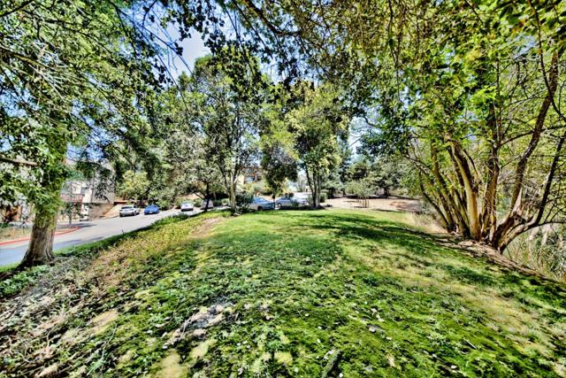 1770 Gazelle Way, Hayward CA: https://media.crmls.org/mediaz/94467512-6377-41df-b6a6-4d054a2e935d.jpg