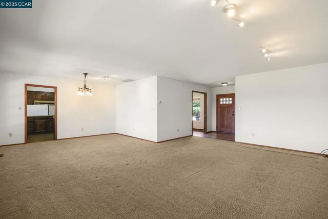 801 Laurel Ct, Rodeo CA: https://media.crmls.org/mediaz/9446a6b2-0fe6-4342-bde3-9faeb1bf4fe4.jpg