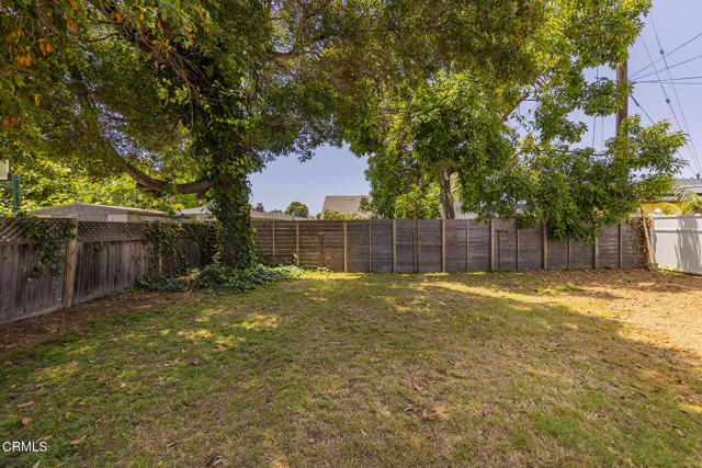 237 N Katherine Drive, Ventura CA: https://media.crmls.org/mediaz/9446d6b6-f01e-40c4-b017-a313aab55c85.jpg