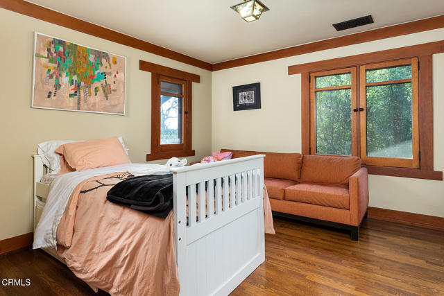 Detail Gallery Image 21 of 23 For 1344 Hillcrest Ave, Pasadena,  CA 91106 - 5 Beds | 4/1 Baths