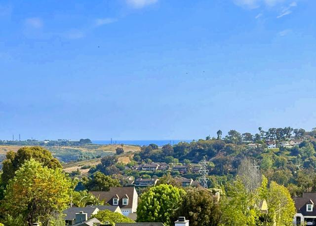 4503 Carnaby, Carlsbad CA: https://media.crmls.org/mediaz/944952e3-59e7-4803-be9f-e839e5f89bdd.jpg