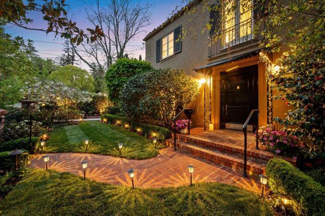 526 W Poplar Avenue, San Mateo CA: https://media.crmls.org/mediaz/94495543-835f-449e-a2cd-2b395d5b19f6.jpg