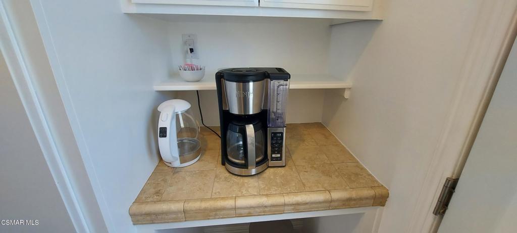 https://media.crmls.org/mediaz/94496a42-77f5-4cba-8232-69c017c793f8.jpg?preset=X-Large