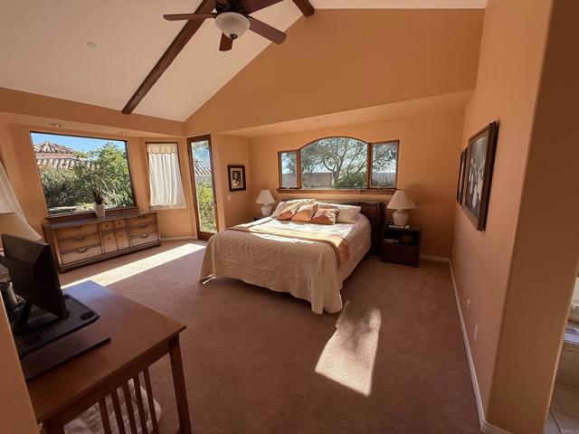 1707 Santa Margarita Drive, Fallbrook CA: https://media.crmls.org/mediaz/94499707-8c3b-47ff-bb5d-07a8d6a742e4.jpg