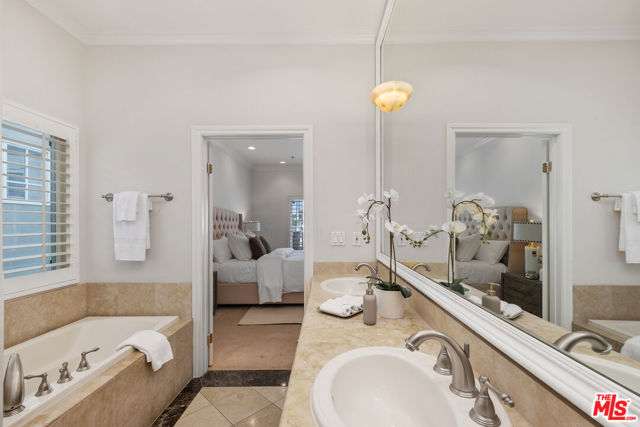 11840 Dorothy Street, Los Angeles CA: https://media.crmls.org/mediaz/944c3b5b-0443-4045-af85-91f7e17c69d3.jpg