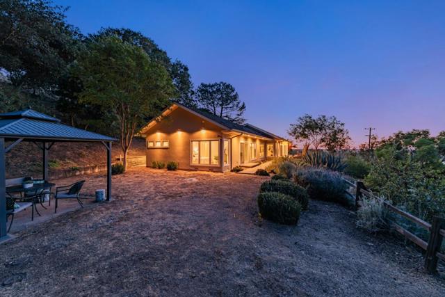15010 Larga Vista Drive, Los Gatos CA: https://media.crmls.org/mediaz/944ec5f5-dab2-4ec1-b630-866fe7d58740.jpg