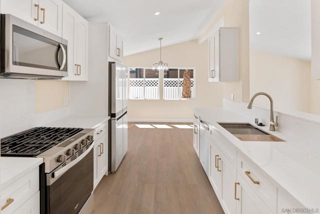 2750 Walker Dr, San Diego CA: https://media.crmls.org/mediaz/944eddbc-8510-43ba-8d9c-bf44bc58f974.jpg