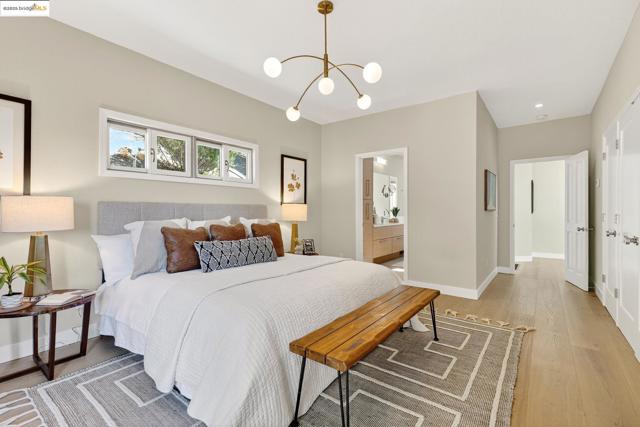 6330 Swainland Rd, Oakland CA: https://media.crmls.org/mediaz/944f09b6-9e4b-4dec-959a-70c3fd46eb52.jpg