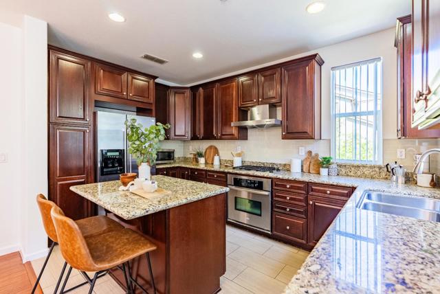 227 Peppermint Tree Terrace, Sunnyvale CA: https://media.crmls.org/mediaz/944f536c-6e2c-4613-83dc-6bdcea4f027e.jpg