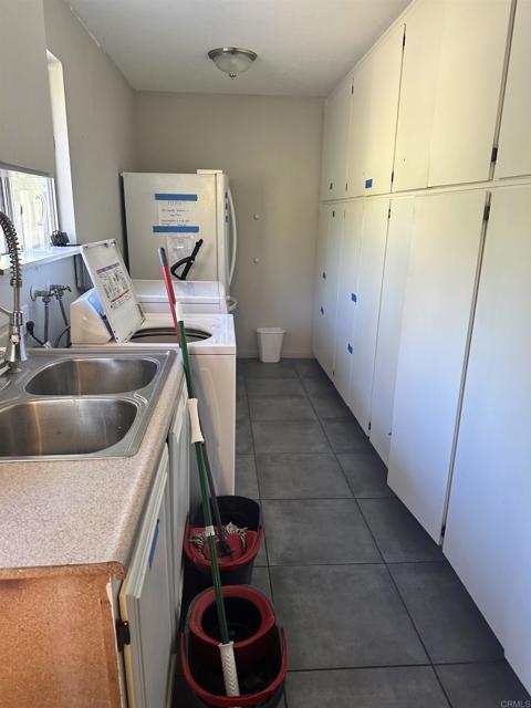 Detail Gallery Image 6 of 23 For 2758 Kauana Loa, Escondido,  CA 92029 - 4 Beds | 3 Baths