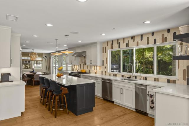 Image 11 of 75 For 418 Parkwood Ln