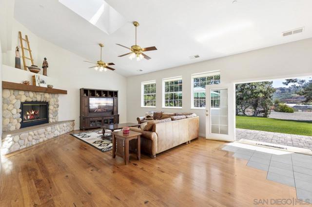 3232 N Twin Oaks Valley Rd, San Marcos CA: https://media.crmls.org/mediaz/944fd0d0-efcd-4b7f-91e4-4598fd1728f1.jpg