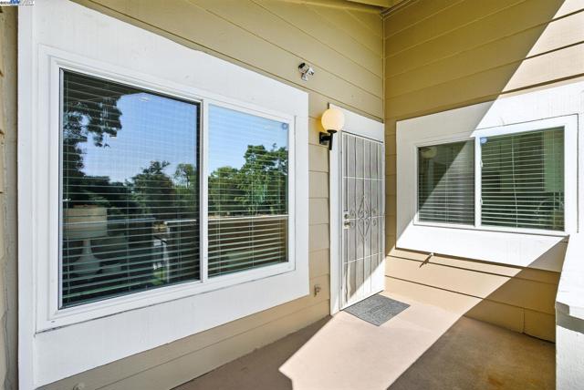 2102 Galveston Ave, San Jose CA: https://media.crmls.org/mediaz/944fdbf6-9259-4912-b4f8-7c90a590e674.jpg