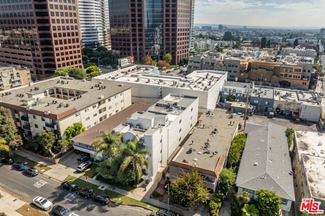Drew Fenton | 11822 Goshen Avenue Los Angeles CA | MLS: 7466234 Drew Fenton | 11822 Goshen Avenue Los Angeles CA | MLS: 7466234