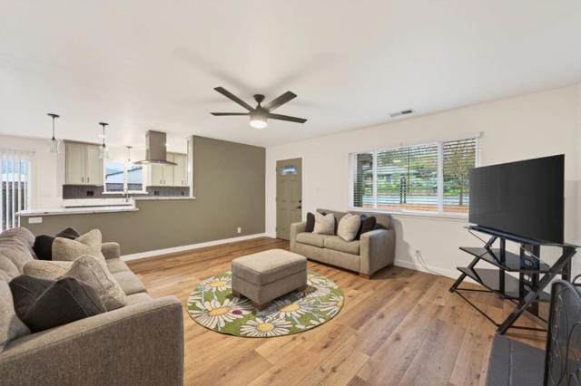 515 W Dunne Avenue, Morgan Hill CA: https://media.crmls.org/mediaz/94506ae2-d940-4230-b00d-6e07166a02d2.jpg