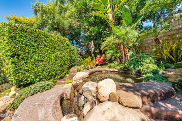 213 Heath Meadow Court, Simi Valley CA: https://media.crmls.org/mediaz/94507390-8106-4615-b382-6094894c3253.jpg