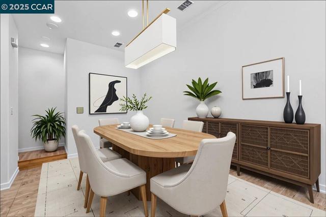 1582 Chandler St, Oakland CA: https://media.crmls.org/mediaz/94507835-61d1-4cf8-93ba-cab1ff22fe9f.jpg