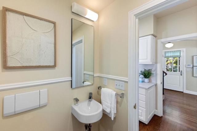 2181 Parkside Avenue, Hillsborough CA: https://media.crmls.org/mediaz/94514cfb-4f8c-49fc-8360-1f0f89360a51.jpg