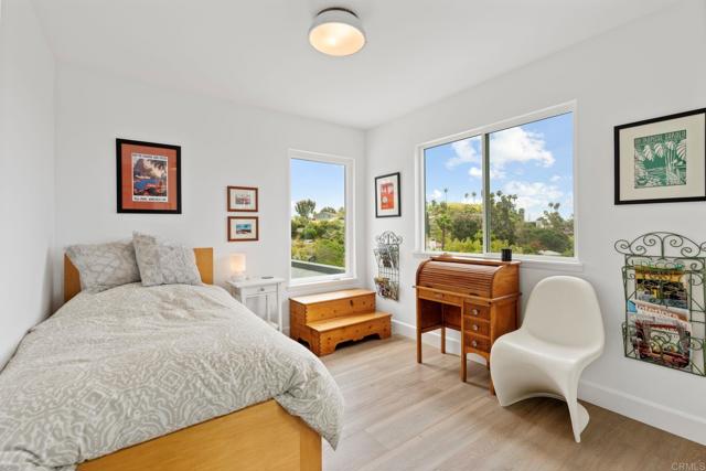 Detail Gallery Image 47 of 68 For 2066 Steiger Ln, Oceanside,  CA 92056 - 5 Beds | 3 Baths