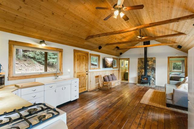 Detail Gallery Image 13 of 36 For 21932 Crestline Rd, Palomar Mountain,  CA 92060 - 1 Beds | 1 Baths