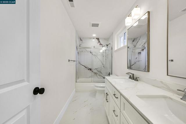 2043 Gill Port Ln, Walnut Creek CA: https://media.crmls.org/mediaz/94525bde-c407-49bd-91b3-9dbb301077ef.jpg
