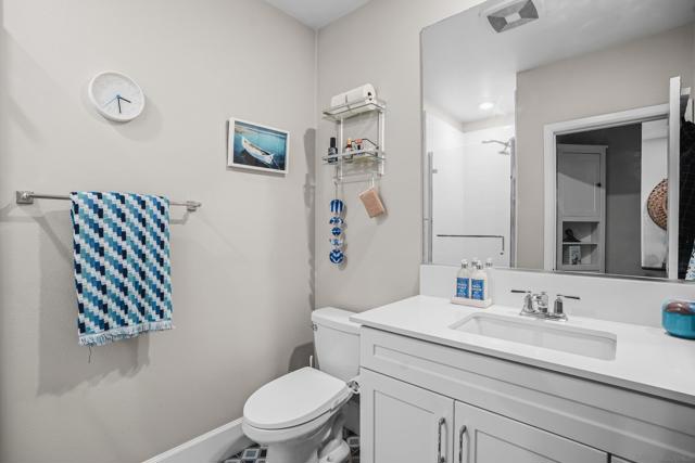 810 Santa Barbara Place, San Diego CA: https://media.crmls.org/mediaz/94526dd2-4d2c-49d3-bd9a-4cf71abdcbc8.jpg