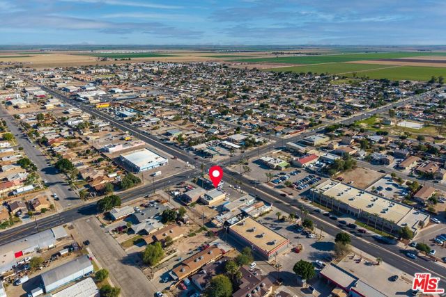 Image 16 of 18 For 977 Main Street