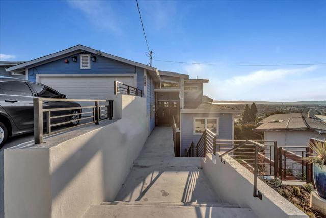 3074 Malcolm Avenue, Oakland CA: https://media.crmls.org/mediaz/945382f5-f59a-43d8-a500-c2b5b32ee53b.jpg