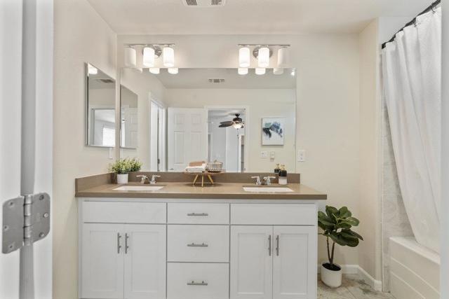 130 Lusitano Way, Gilroy CA: https://media.crmls.org/mediaz/9453b3b8-ea8a-4d5d-a996-529c551d58a3.jpg