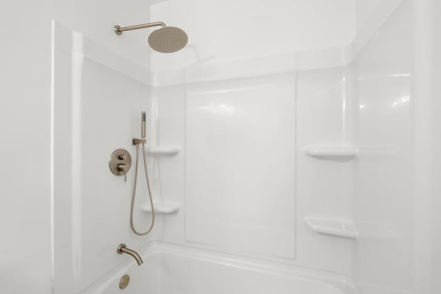 5523 Adobe Falls Road, San Diego CA: https://media.crmls.org/mediaz/9453ff2e-f21f-4350-96a0-86d1ea14d9d8.jpg