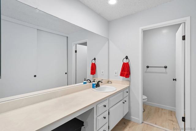 10250 Caminito Cuervo, San Diego CA: https://media.crmls.org/mediaz/9454d6ec-b7ef-4302-8532-f3739034821e.jpg