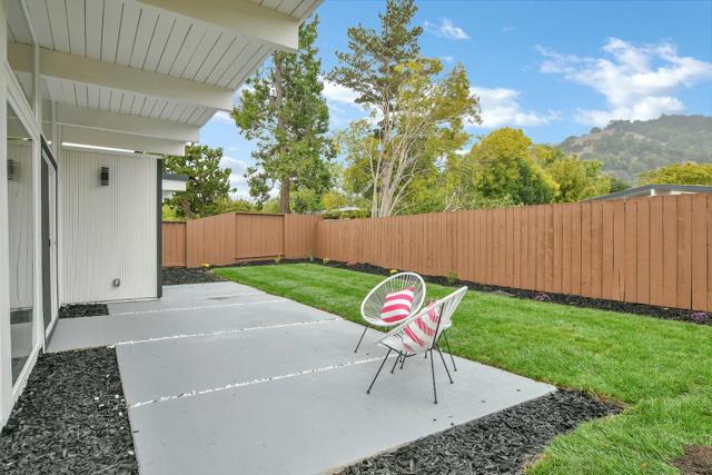 642 Appleberry Drive, San Rafael CA: https://media.crmls.org/mediaz/94556603-186f-4492-b791-fac6ee924f97.jpg