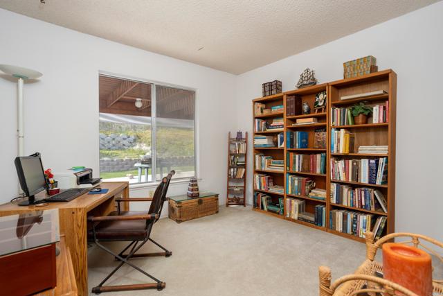 Detail Gallery Image 10 of 17 For 864 Crystal Creek Ct, Chula Vista,  CA 91910 - 4 Beds | 2 Baths