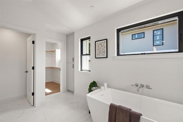 310 W 39th Avenue, San Mateo CA: https://media.crmls.org/mediaz/94579a8f-63ea-446c-a2cd-47e58e7935f1.jpg