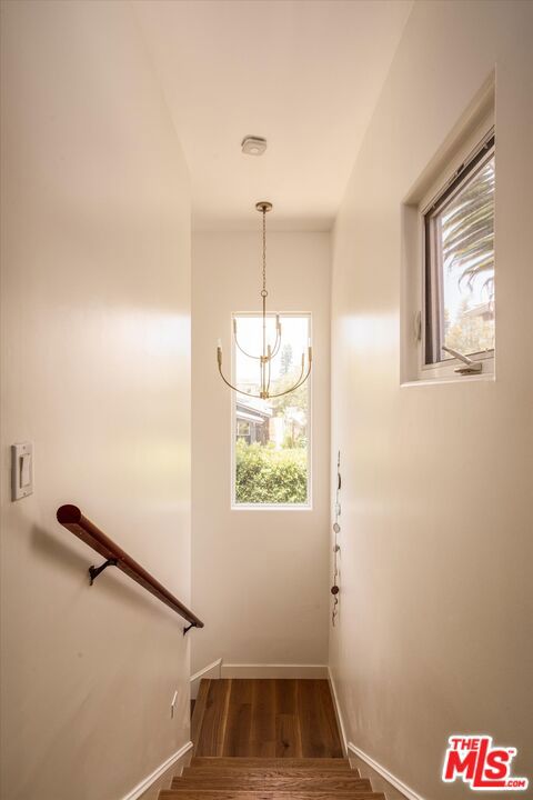 630 Brooks Avenue, Venice CA: https://media.crmls.org/mediaz/94584685-f756-44ee-97da-b11d606e04d2.jpg