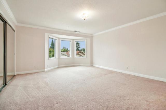 495 Lincoln Avenue, Sunnyvale CA: https://media.crmls.org/mediaz/945a45ff-0337-4c9d-a1c4-51b908a1c92e.jpg