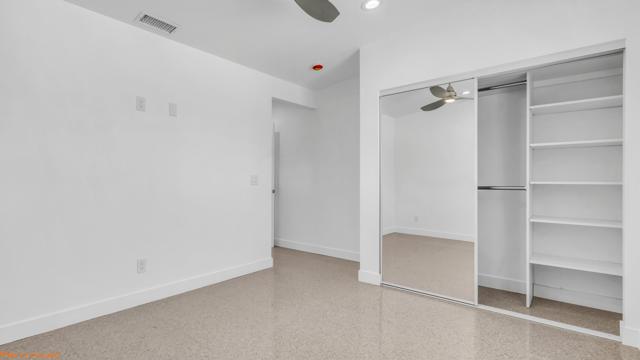 567 W Sunview Avenue, Palm Springs CA: https://media.crmls.org/mediaz/945ac76c-007c-4183-8d28-68bf3e622ba9.jpg