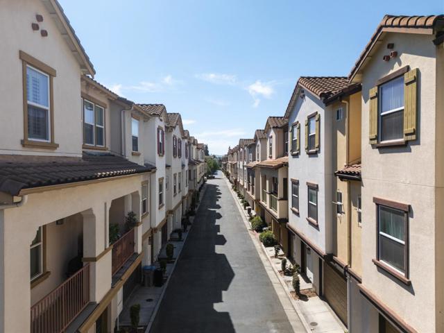 774 Cedarville Lane, San Jose CA: https://media.crmls.org/mediaz/945b0c29-981c-413b-8225-05d5d98ca951.jpg