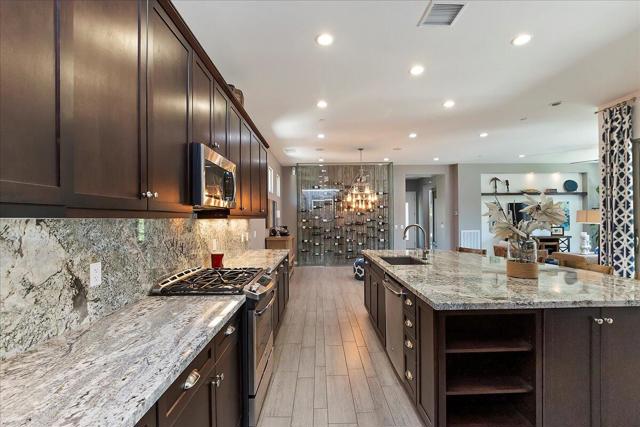 51678 Hawthorne Court, Indio CA: https://media.crmls.org/mediaz/945b7857-bfb8-49a2-9be9-2c702e61a1fe.jpg