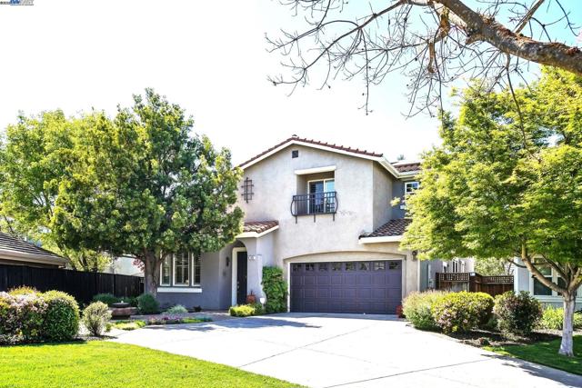 320 Oaks Bridge Pl, Pleasanton CA: https://media.crmls.org/mediaz/945d6376-0acc-4e2e-a07a-f112082e8f87.jpg