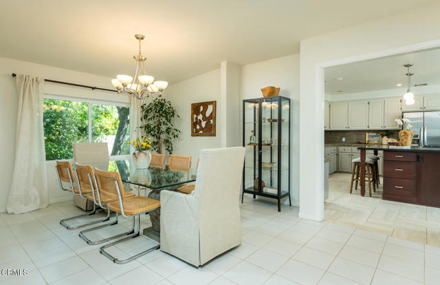 Detail Gallery Image 16 of 74 For 3550 Santa Carlotta St, Glendale,  CA 91214 - 5 Beds | 4 Baths