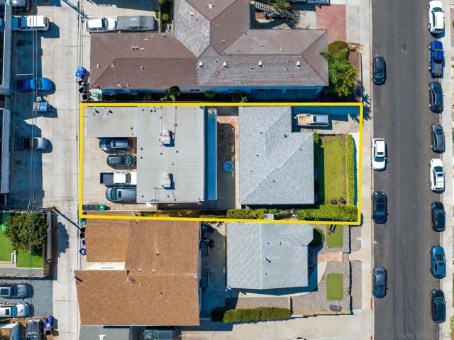 4337 39 Mentone Street, San Diego CA: https://media.crmls.org/mediaz/945efaa1-6299-4365-b164-f2e3b7679af3.jpg