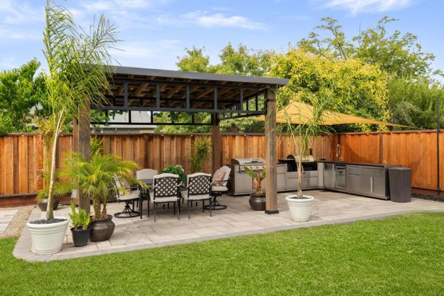 3832 Princeton Way, Livermore CA: https://media.crmls.org/mediaz/945f1212-593c-48dc-8058-94e83097dc4c.jpg