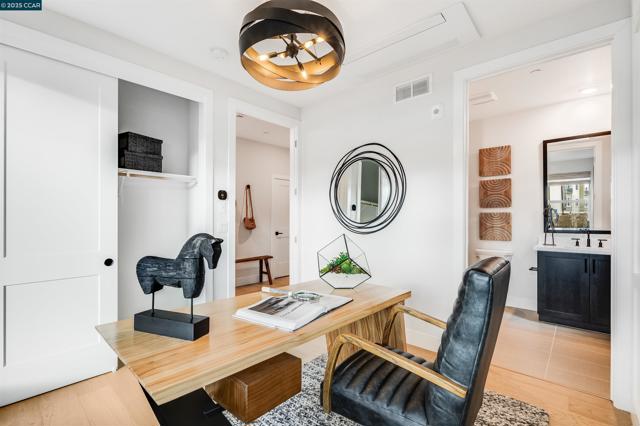 202 Stone Pine Terraces, Sunnyvale CA: https://media.crmls.org/mediaz/9460b4b7-4293-4dcd-a456-82c6800e35ba.jpg