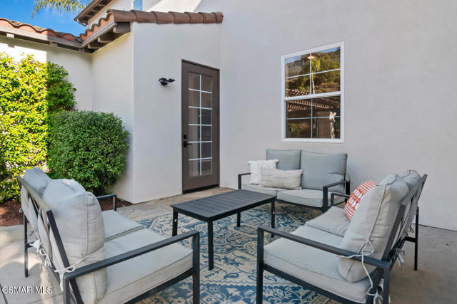 980 Via Anita, Newbury Park CA: https://media.crmls.org/mediaz/9460b54e-2f87-446d-bef0-865977e7190b.jpg