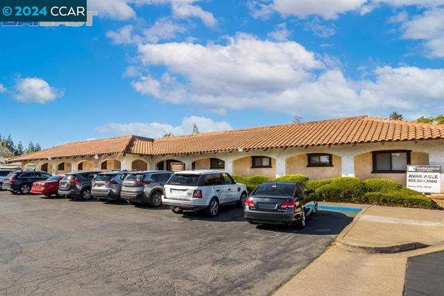 2250 Gladstone Dr #4, Pittsburg, California 94565, ,Commercial Sale,For Sale,Gladstone Dr #4,41046586
