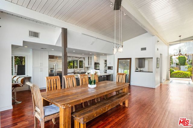 2838 Medill Place, Los Angeles CA: https://media.crmls.org/mediaz/9460bff2-312c-40a9-906c-1405be2fc7c9.jpg