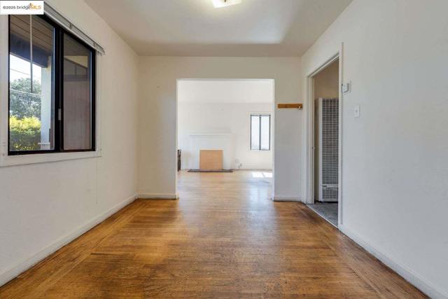 2840 Mount Diablo ST, Concord CA: https://media.crmls.org/mediaz/9460c7fb-49d3-470c-8659-710e9631f111.jpg