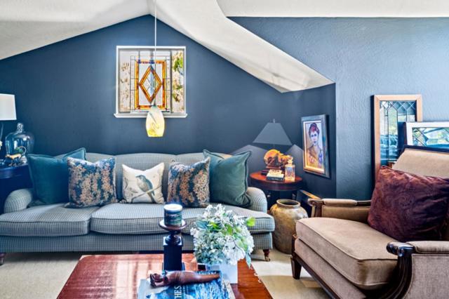 52 Asoleado Drive, Carmel Valley CA: https://media.crmls.org/mediaz/9460dee1-ddf6-4036-8ed6-868e0a423d9a.jpg
